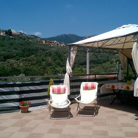 Отель Bella Liguria Diano San Pietro Экстерьер фото