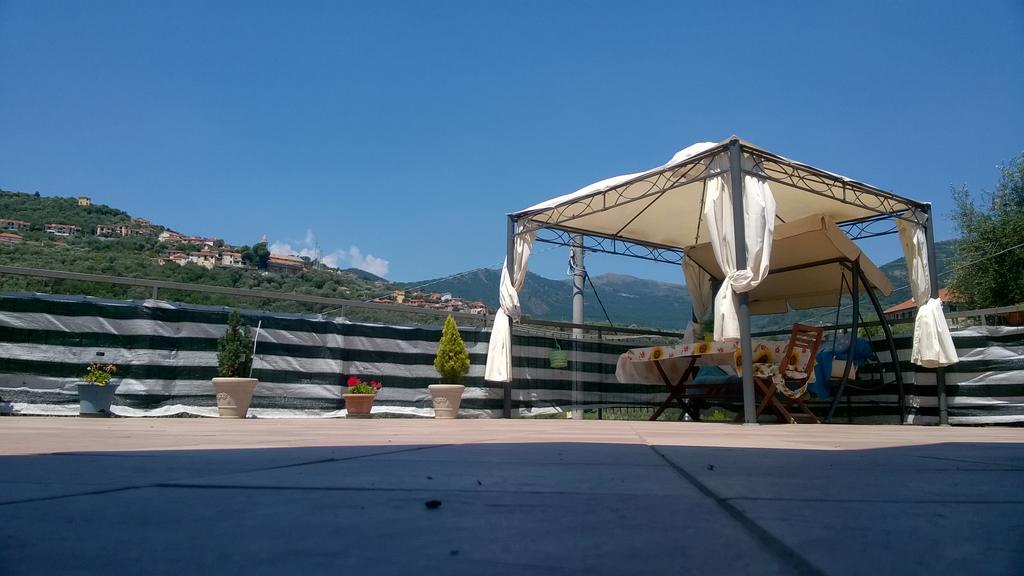 Отель Bella Liguria Diano San Pietro Экстерьер фото